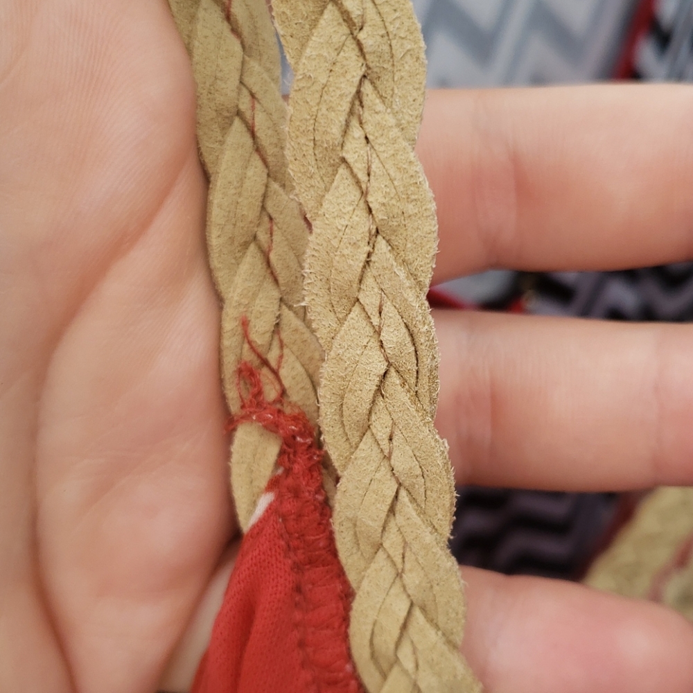 Western style dress - Picture 3 of 3